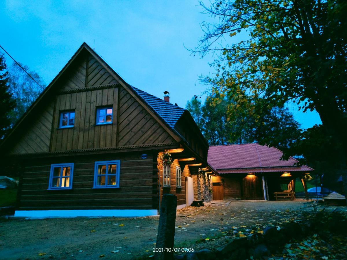 Roubenka U Zvonicky Vila Cejle Exterior foto